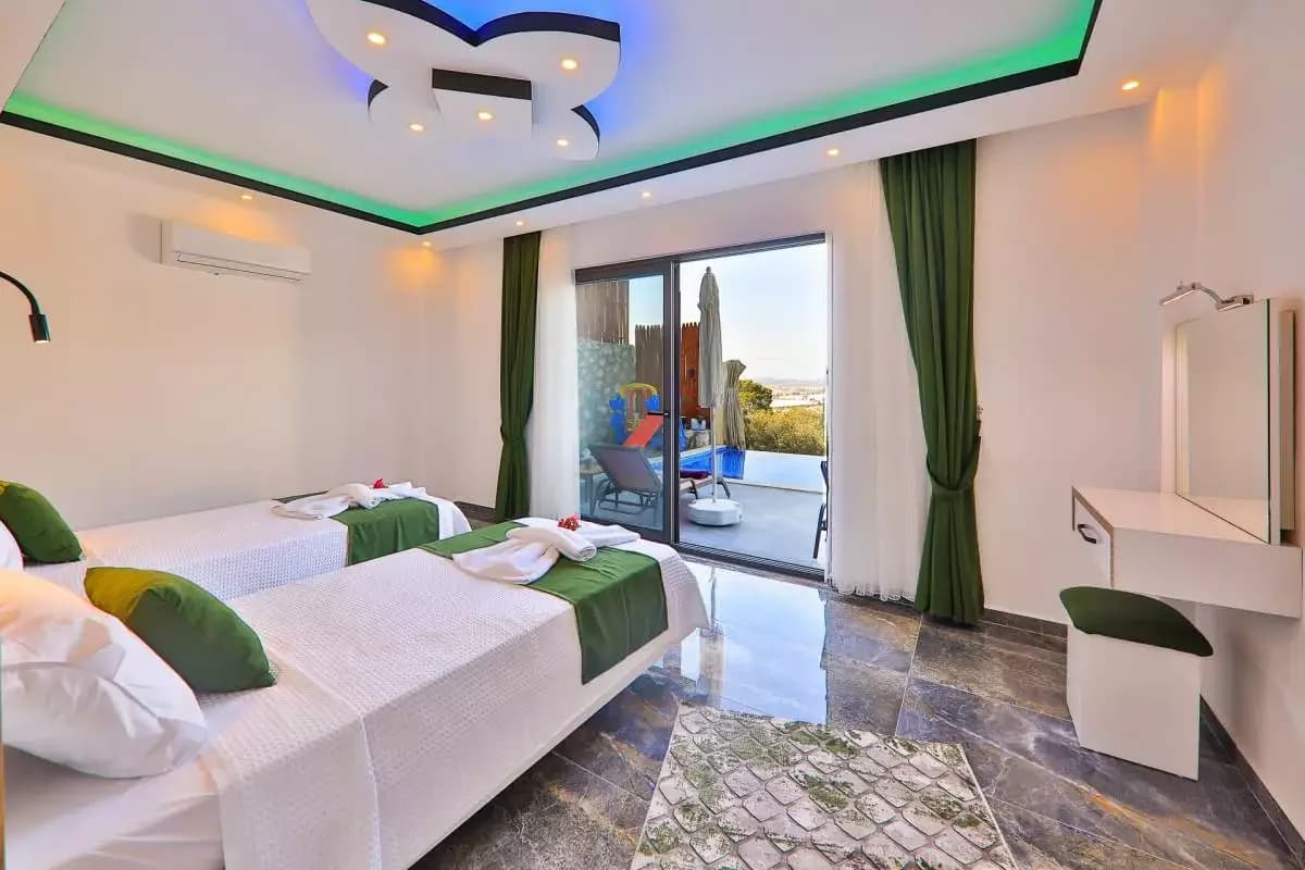 Villa Karaman 16