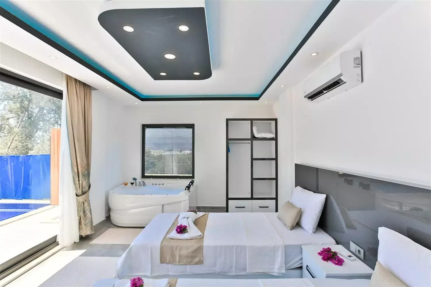 Villa Stone 24
