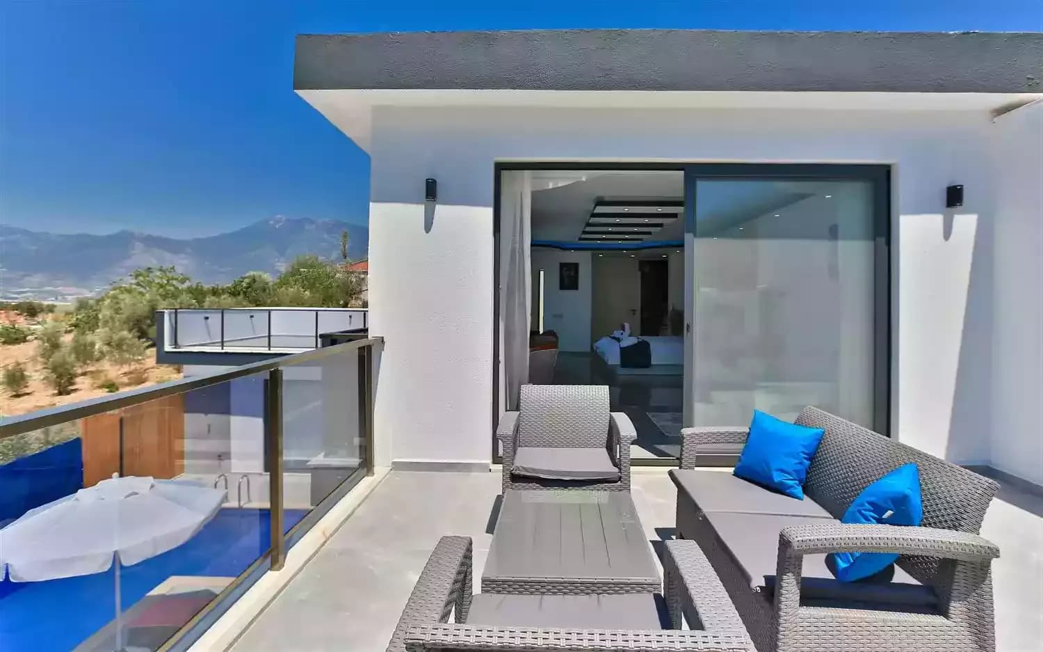 Villa Stone 46