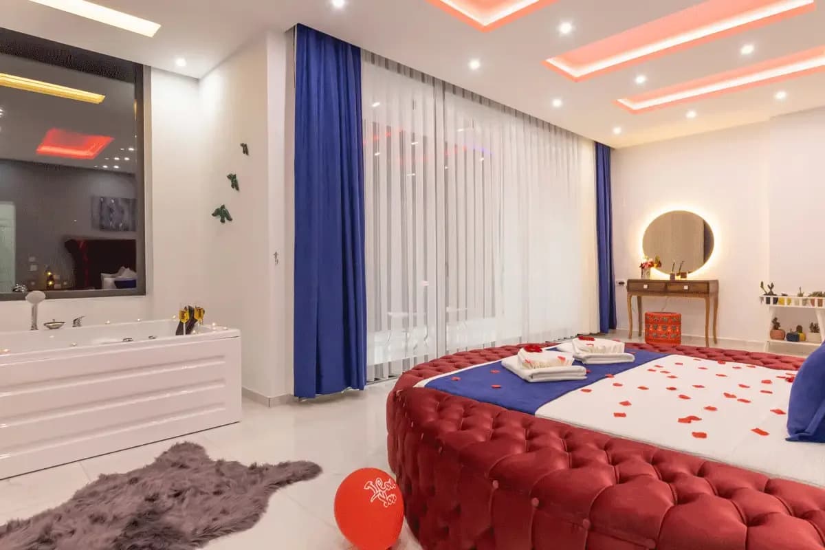 Villa Sister 42