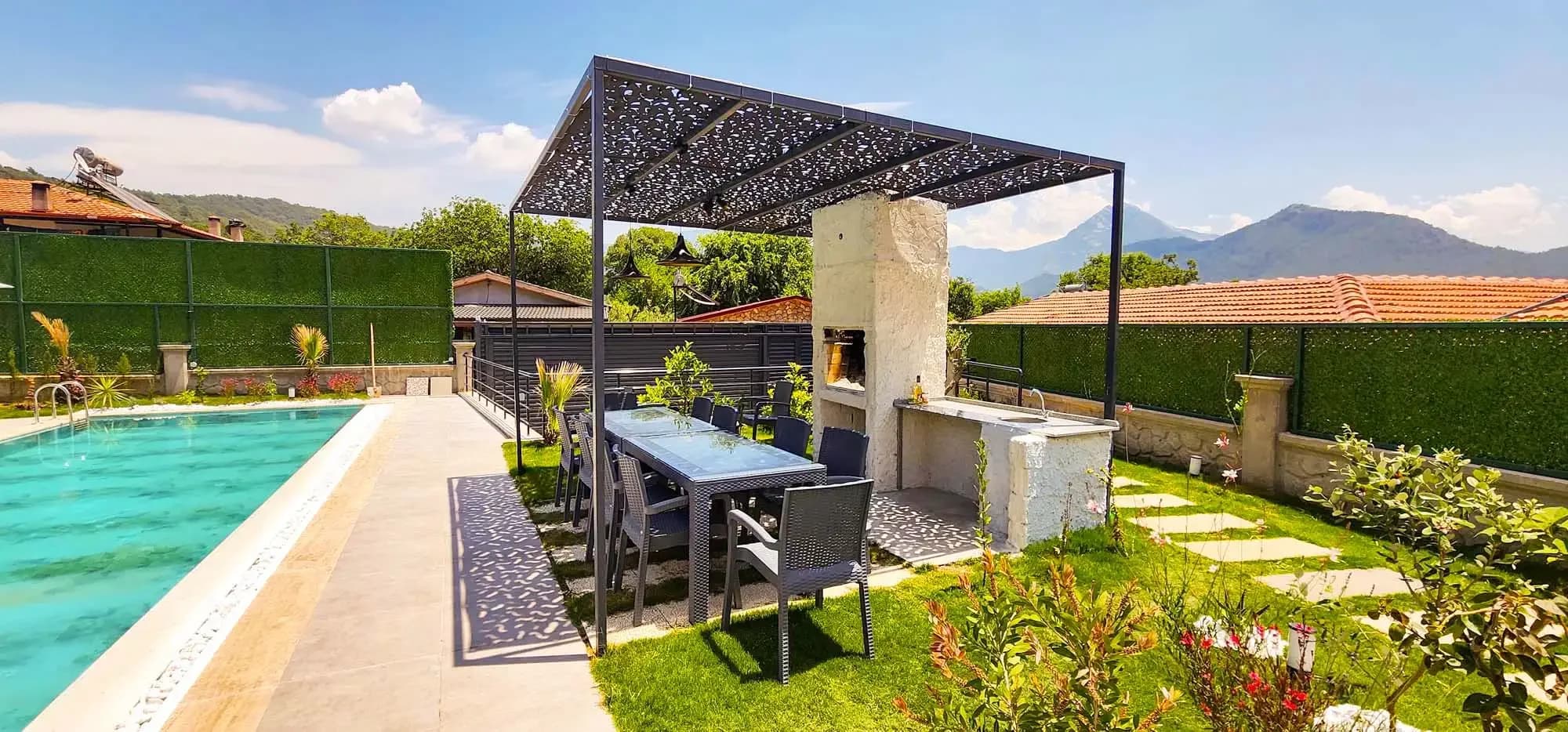Villa Mamon Life 2
