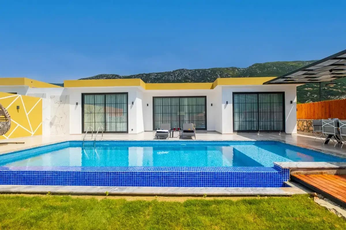 Villa Golden 1 2