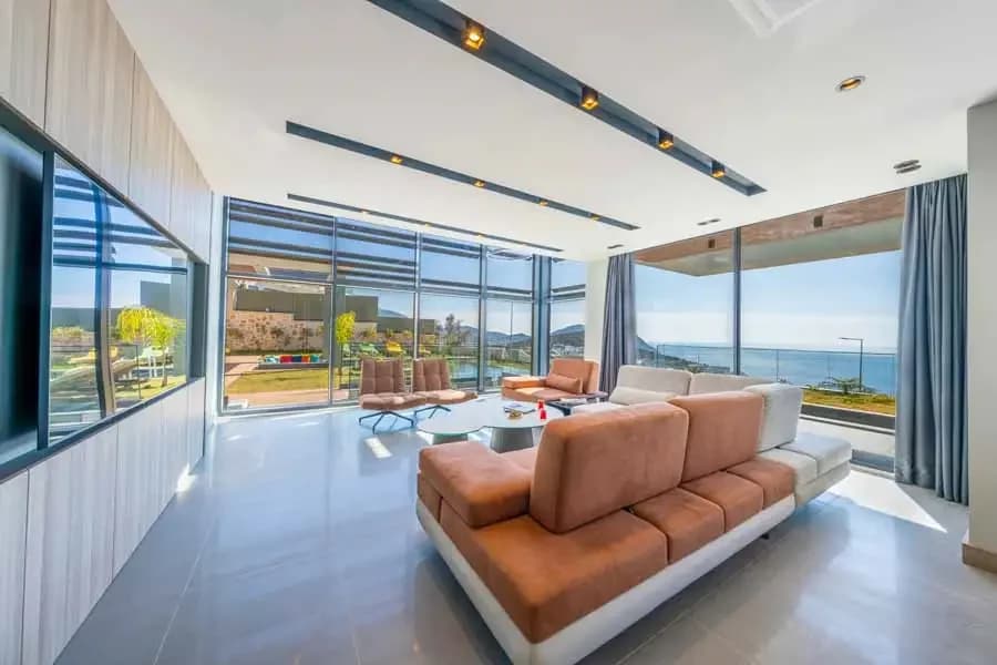 Villa Safran Flower 32