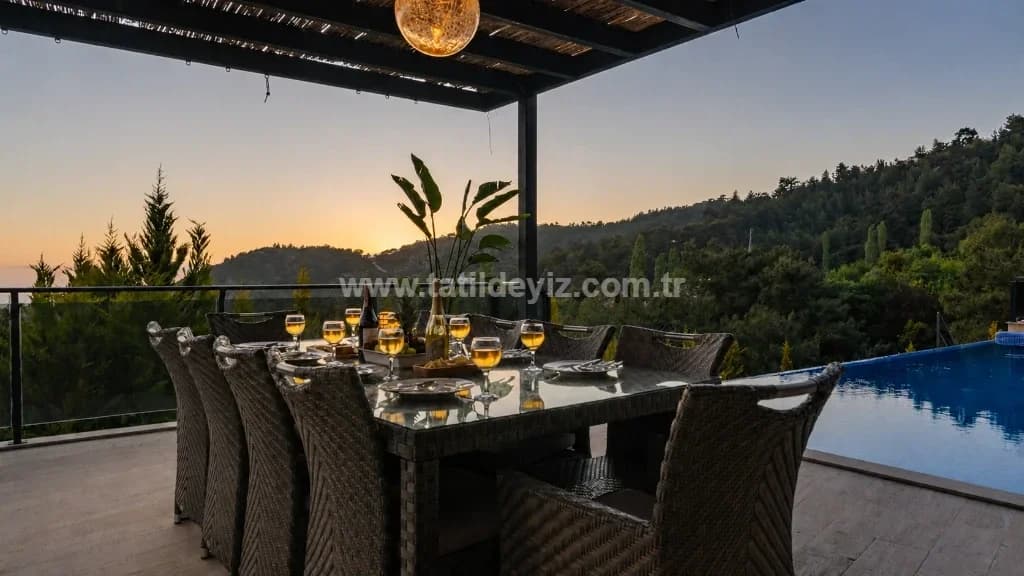 Villa Velaris 11