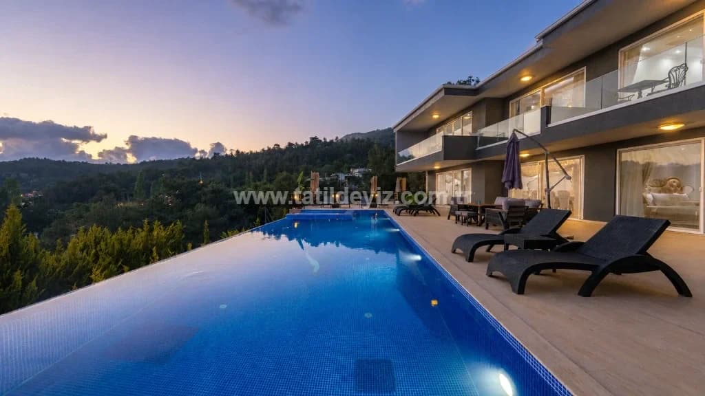 Villa Velaris 14