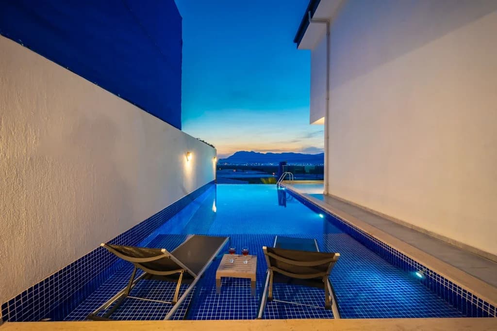 Villa Violet Duo 83